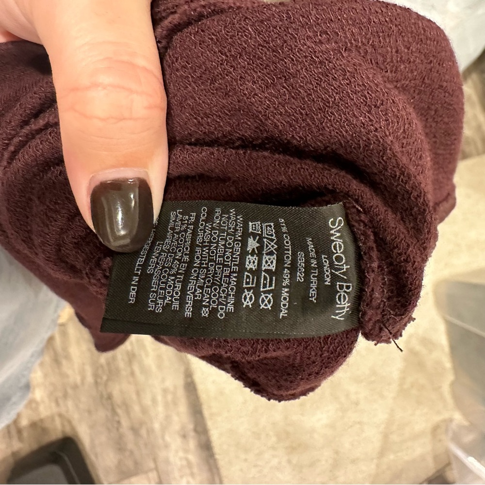 Sweaty Betty Sweatshirt - Picture 4 of 4